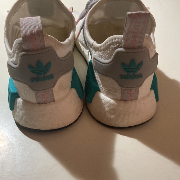 Adidas NMD_R1 Sneakers - Picture 9 of 11